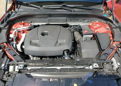 2021 Volvo Xc60 T6 Inscription from USA, damaged, VIN YV4A22RL2M1876556